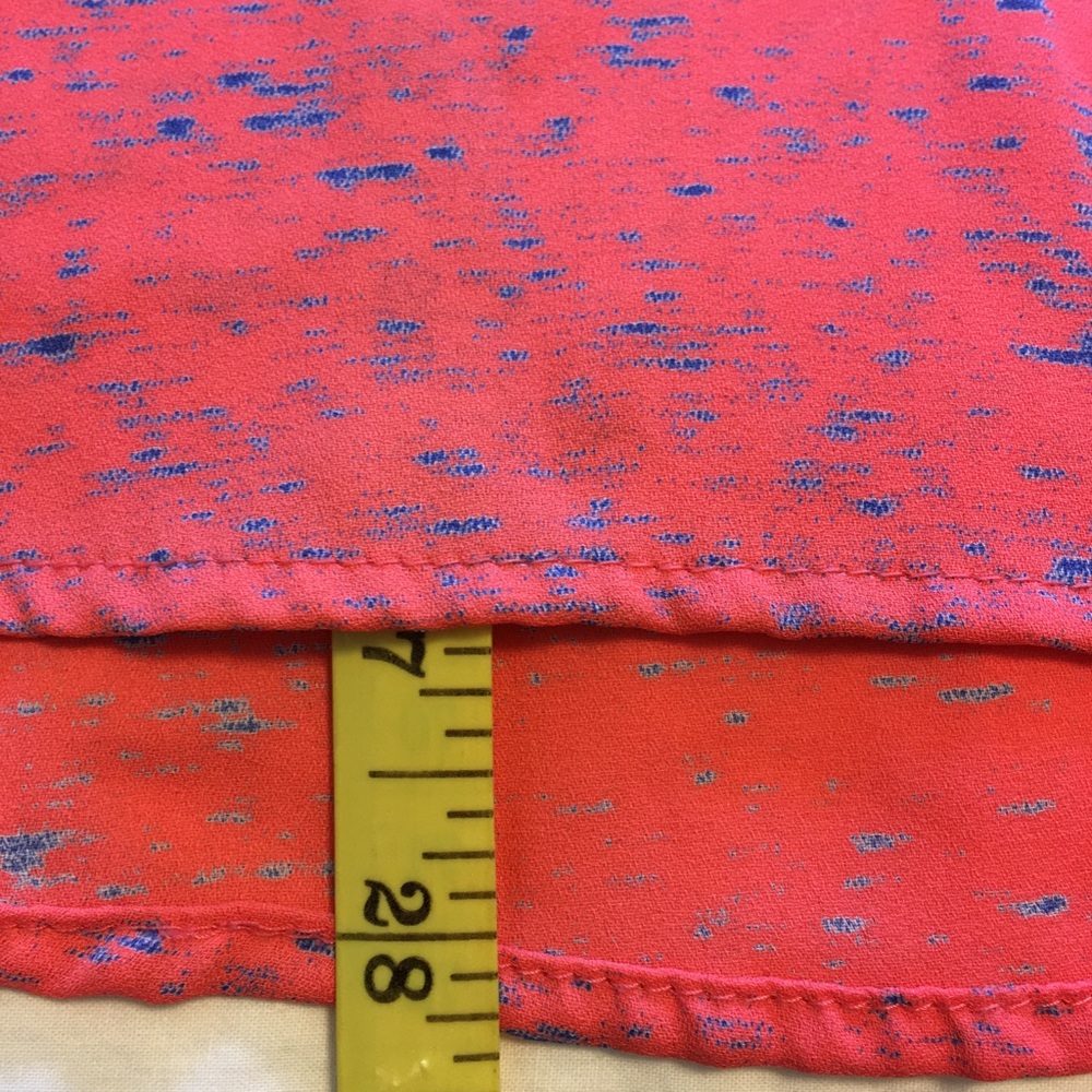 Lush XL sleeveless blouse coral with blue accents